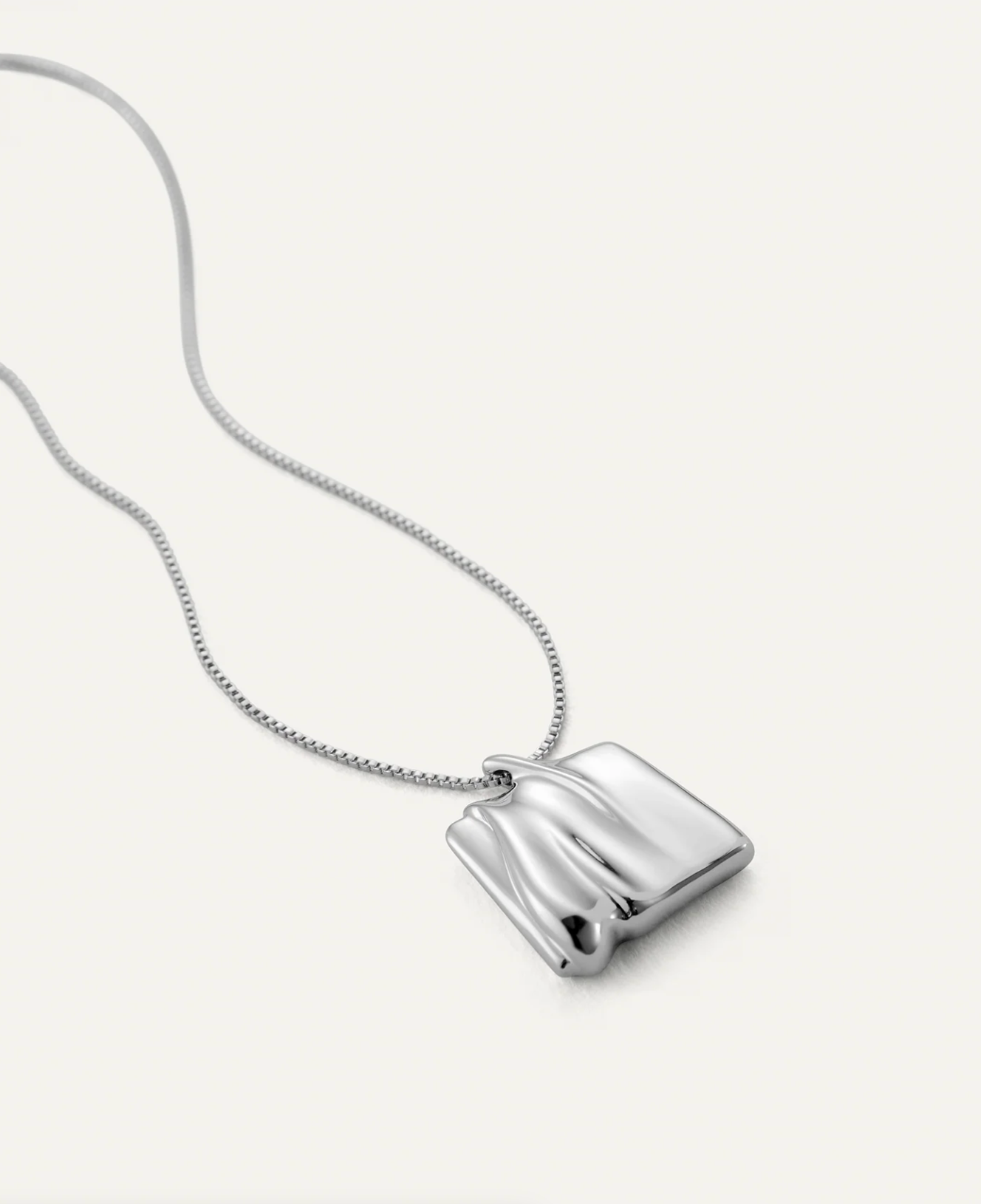 Small Sundra Pendant Necklace